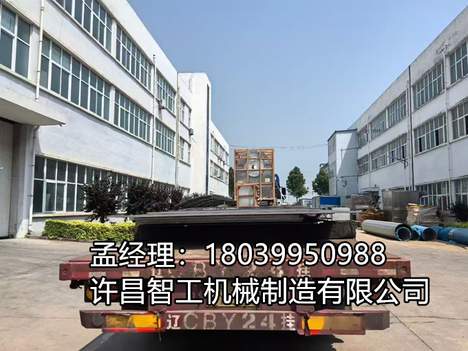 5.11日喜報 許昌智工500斤花生果炒制機 專車整裝直發(fā)遼寧！